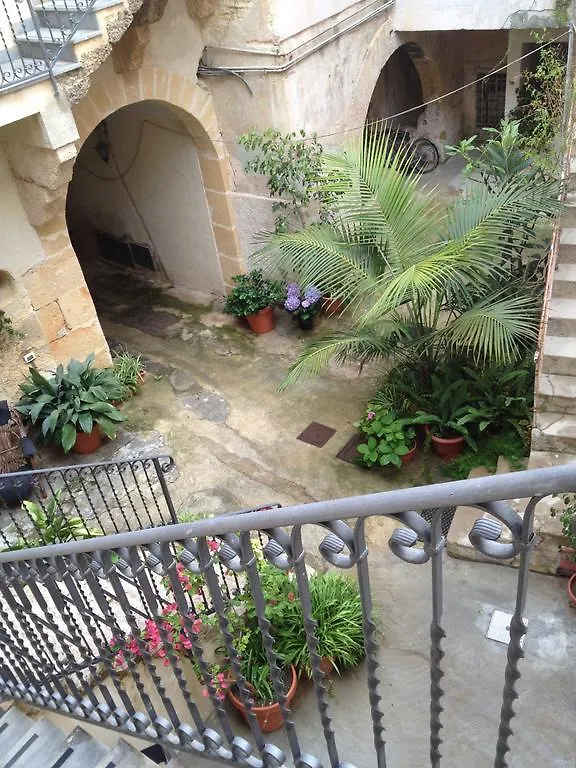 B&B Case a San Matteo Marsala Bed & Breakfast